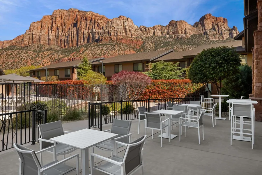Hampton Inn & Suites Springdale/Zion National Park hotel detail image 2