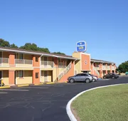 Budget Inn hotel detail image 3