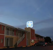 Budget Inn hotel detail image 7