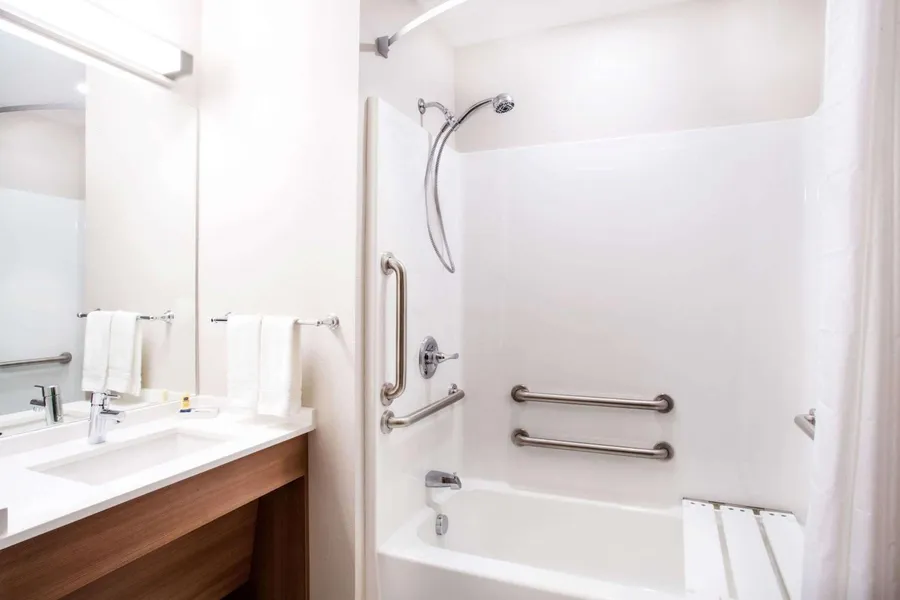 Microtel by Wyndham Vernal / Naples hotel detail image 6