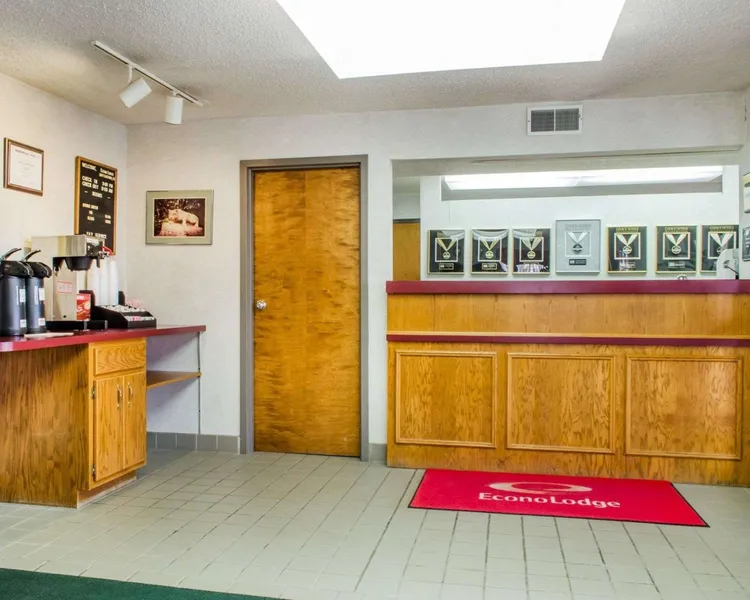 Econo Lodge Mifflintown hotel detail image 6