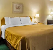 Econo Lodge Mifflintown hotel detail image 7