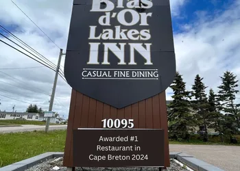 Bras d'Or Lakes Inn hotel thumbnail 3