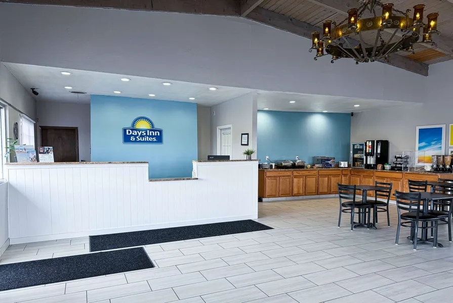 Days Inn & Suites by Wyndham Santa Rosa hotel detail image 2