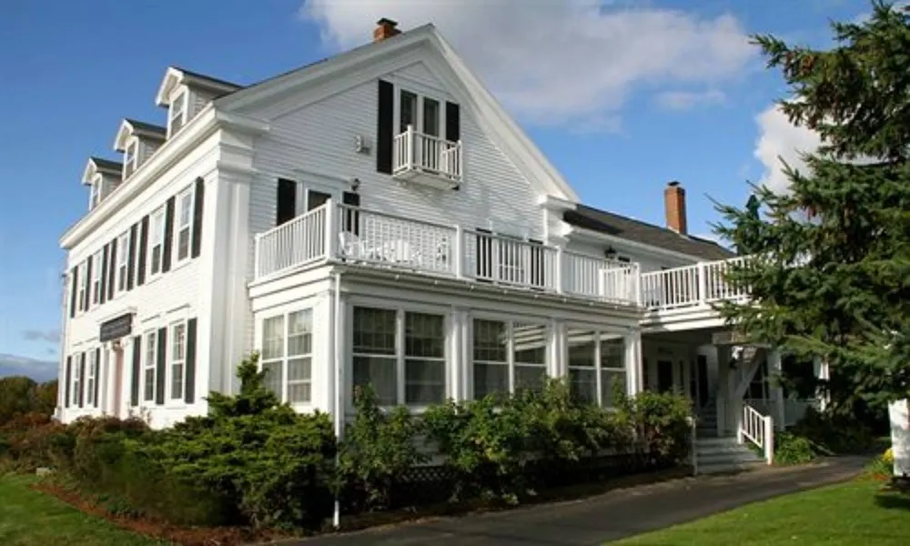Youngtown Inn & Restaurant hotel detail image 2