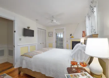 Youngtown Inn & Restaurant hotel thumbnail 8