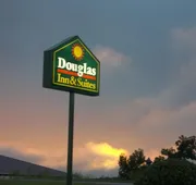 Douglas Inn & Suites hotel detail image 4