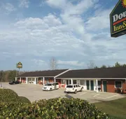 Douglas Inn & Suites hotel detail image 5