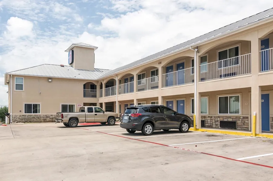 Motel 6 Azle, TX hotel detail image 2