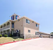 Motel 6 Azle, TX hotel detail image 3
