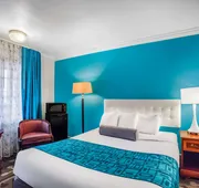 Howard Johnson by Wyndham Hershey hotel detail image 3