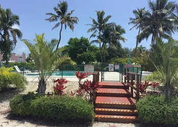Edgewater Lodge hotel thumbnail 7