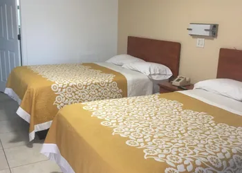 A1A Travel Inn hotel thumbnail 7