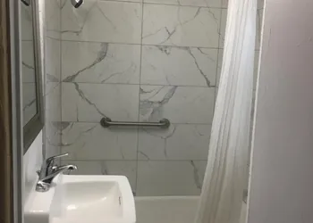 A1A Travel Inn hotel thumbnail 8