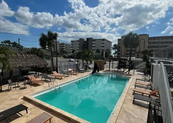 Holiday Isles Resort hotel thumbnail 6