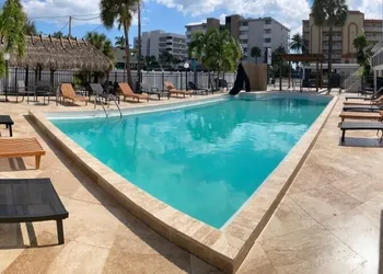Holiday Isles Resort hotel thumbnail 8