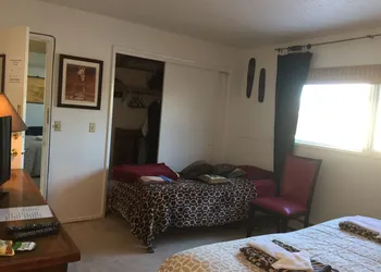 Alaska European Bed & Breakfast hotel thumbnail 8