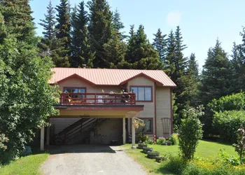 Whalesong Bed and Breakfast hotel thumbnail 2