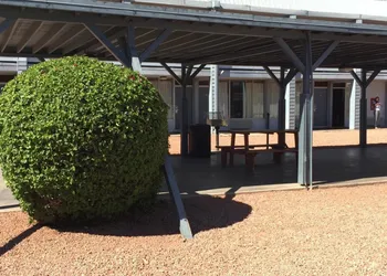 E-Z 8 Motel Phoenix Airporter hotel thumbnail 3