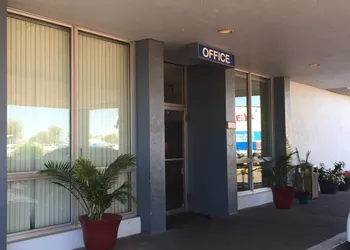 E-Z 8 Motel Phoenix Airporter hotel thumbnail 5