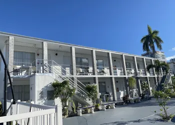 Pelican By The Sea hotel thumbnail 3