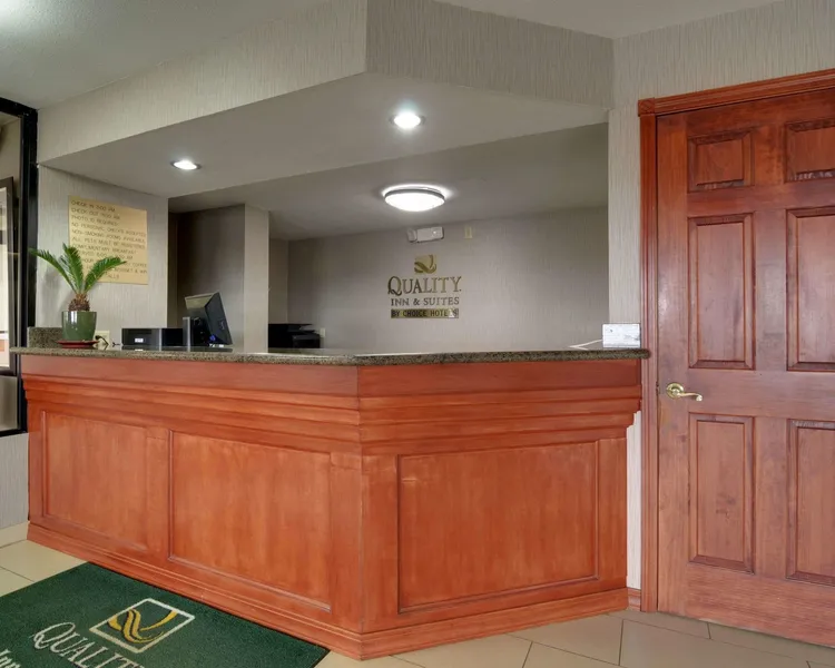 Quality Inn & Suites Clarksville hotel detail image 6