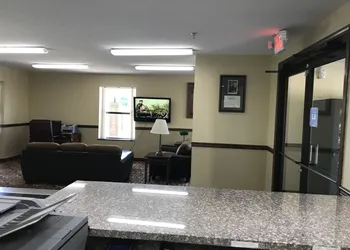 Clairmont Inn & Suites Warren hotel thumbnail 5