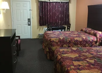 Redwood Inn and Suites hotel thumbnail 8