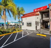 Red Roof Inn Los Angeles – Bellflower hotel detail image 4