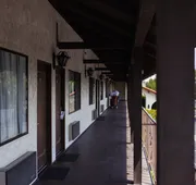 Cozy Inn hotel detail image 4