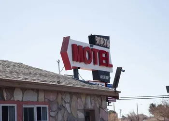Boron Motel hotel thumbnail 3