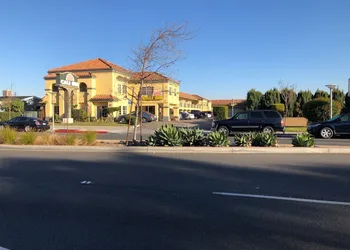Cali Inn hotel thumbnail 2