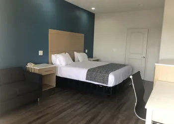 Cali Inn hotel thumbnail 5