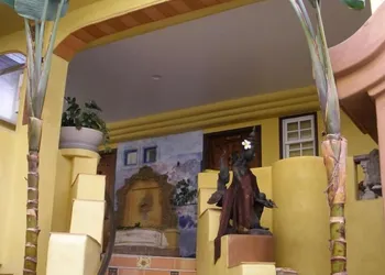 Secret Garden Inn hotel thumbnail 2