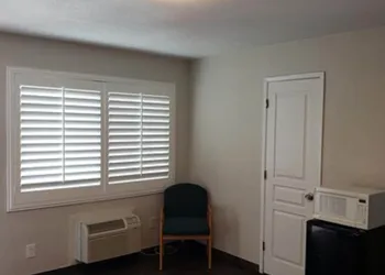 Classic Inn & Suites hotel thumbnail 8