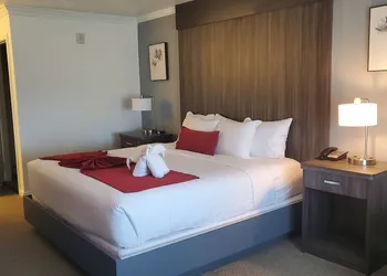 Sequoia Inn hotel thumbnail 8