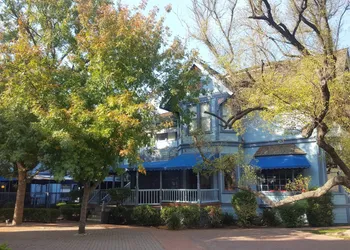 Irwin Street Inn hotel thumbnail 2