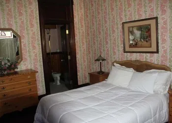 Irwin Street Inn hotel thumbnail 6