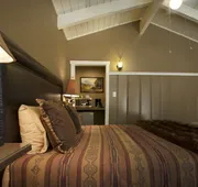 Silver Pines Lodge hotel detail image 3