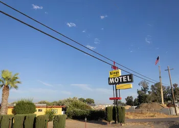 Kings Rest Motel hotel thumbnail 2