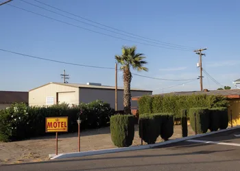 Kings Rest Motel hotel thumbnail 3