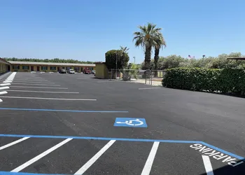 Kings Rest Motel hotel thumbnail 6
