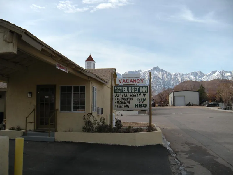 Lone Pine Budget Inn hotel detail image 6