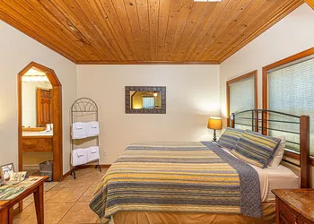 River Rock Inn hotel thumbnail 5