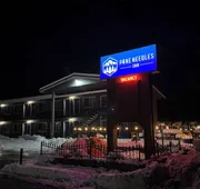 Pine Needles Inn hotel detail image 3