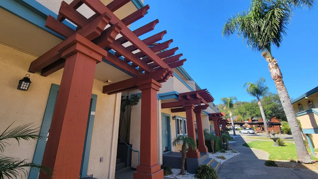 Marinwood Inn & Suites hotel detail image 2