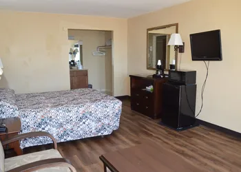 Tarpon Shores Inn hotel thumbnail 5