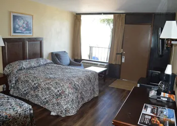 Tarpon Shores Inn hotel thumbnail 7