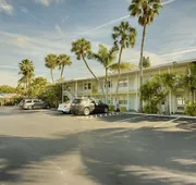 Regency Inn & Suites hotel detail image 4