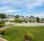 Water's Edge Resort & Spa hotel detail image 4